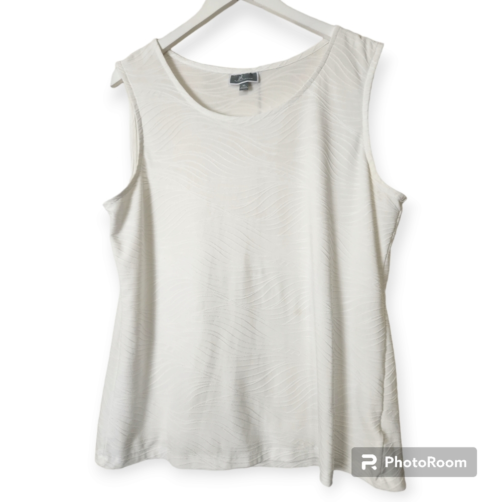 JM Collection Textured Minimalist Tank size XL